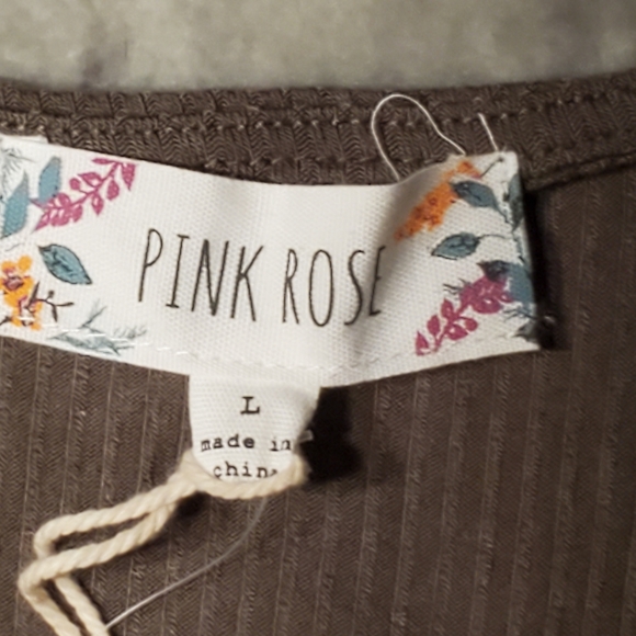 ♡♡♡♡♡  NWT Pink Rose crop top - Picture 7 of 9